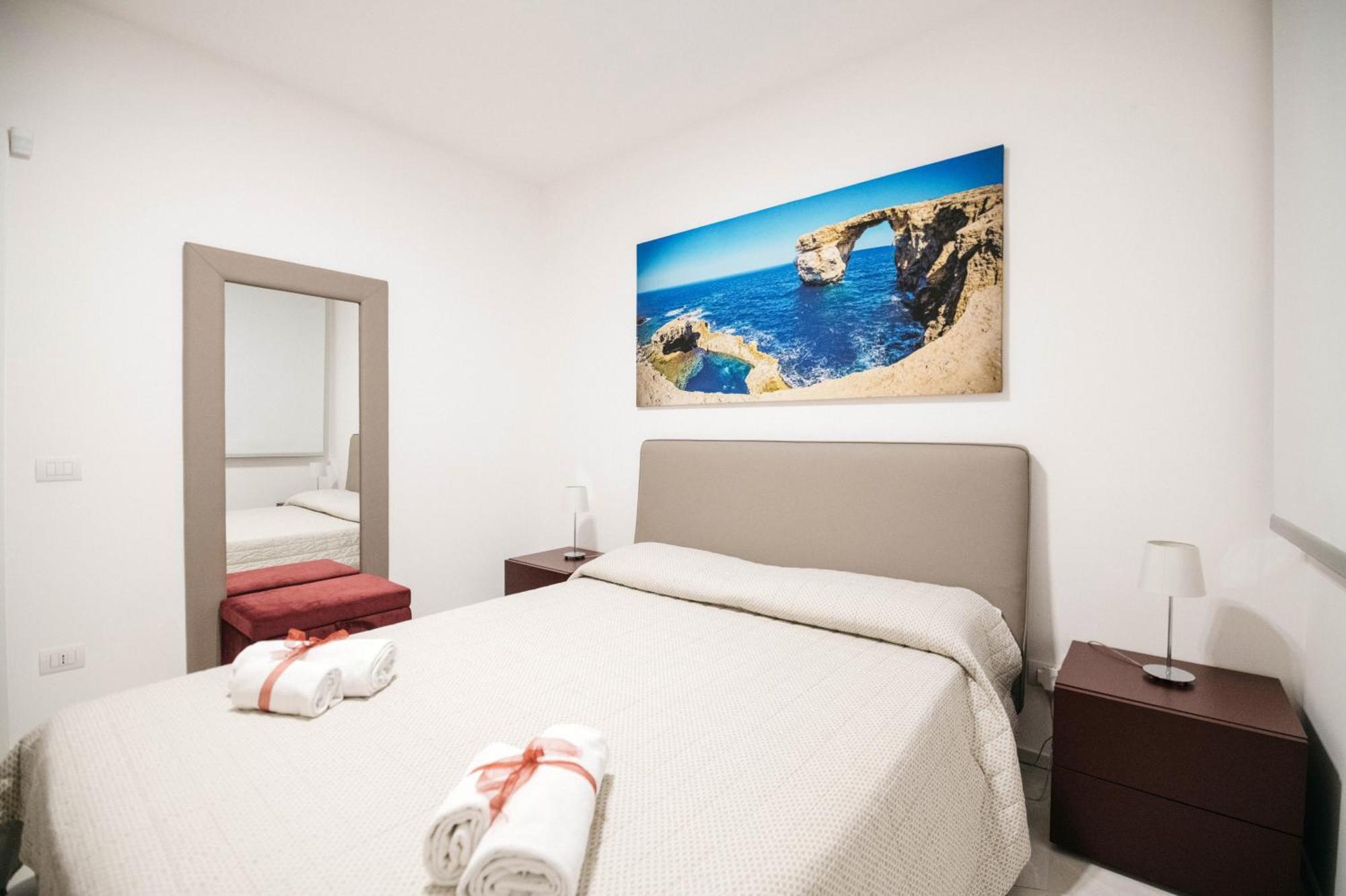 Minerva Luxury Apartment & Tulipan Apartment By Taormina Holidays Buitenkant foto