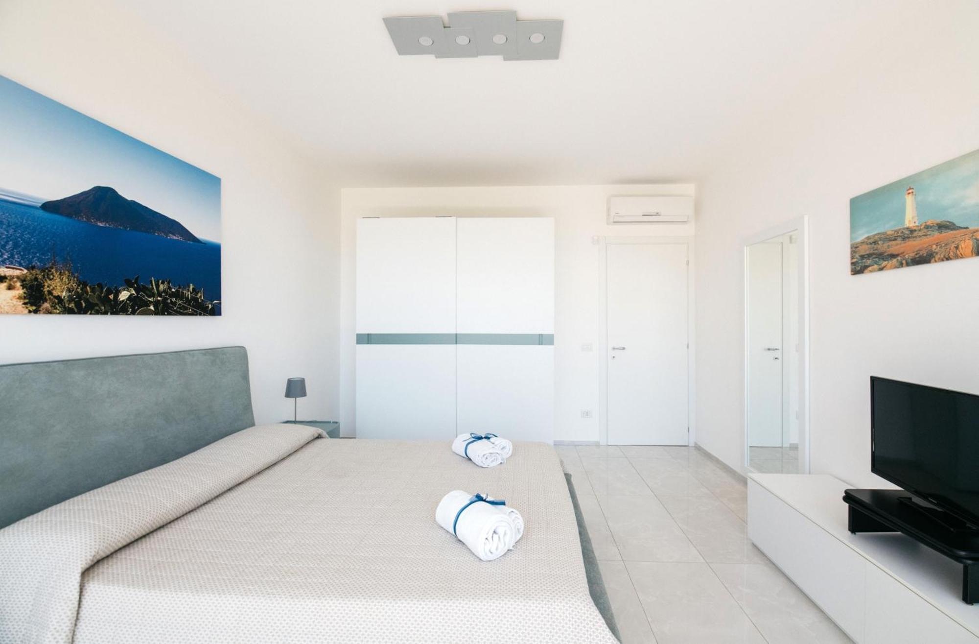 Minerva Luxury Apartment & Tulipan Apartment By Taormina Holidays Buitenkant foto