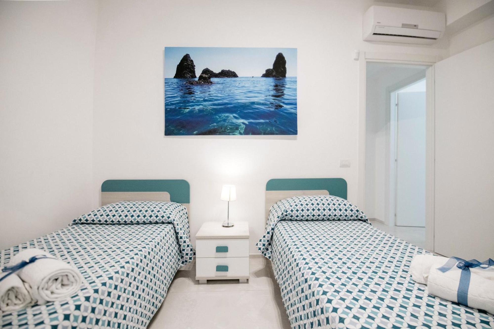 Minerva Luxury Apartment & Tulipan Apartment By Taormina Holidays Buitenkant foto