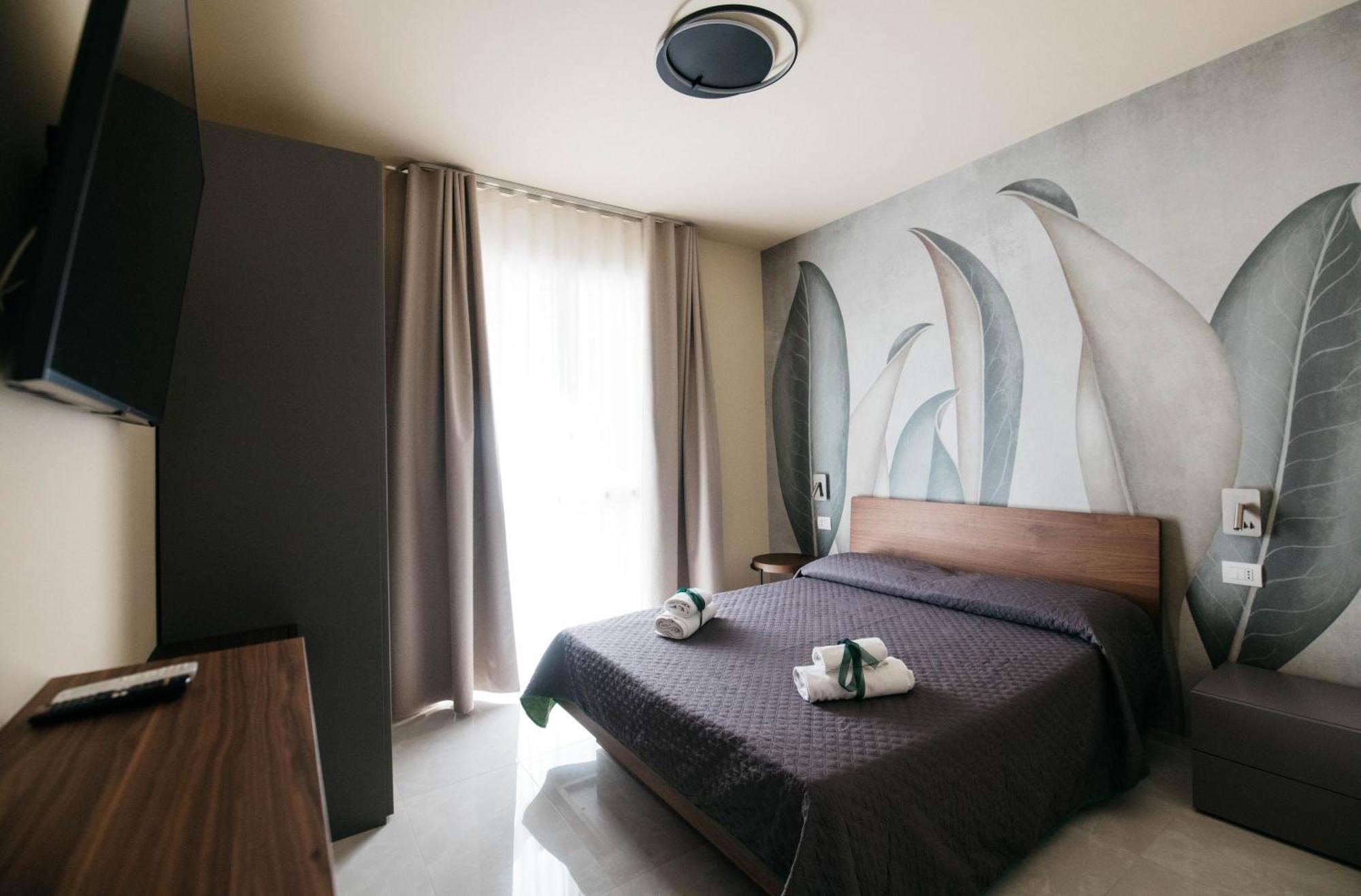 Minerva Luxury Apartment & Tulipan Apartment By Taormina Holidays Buitenkant foto