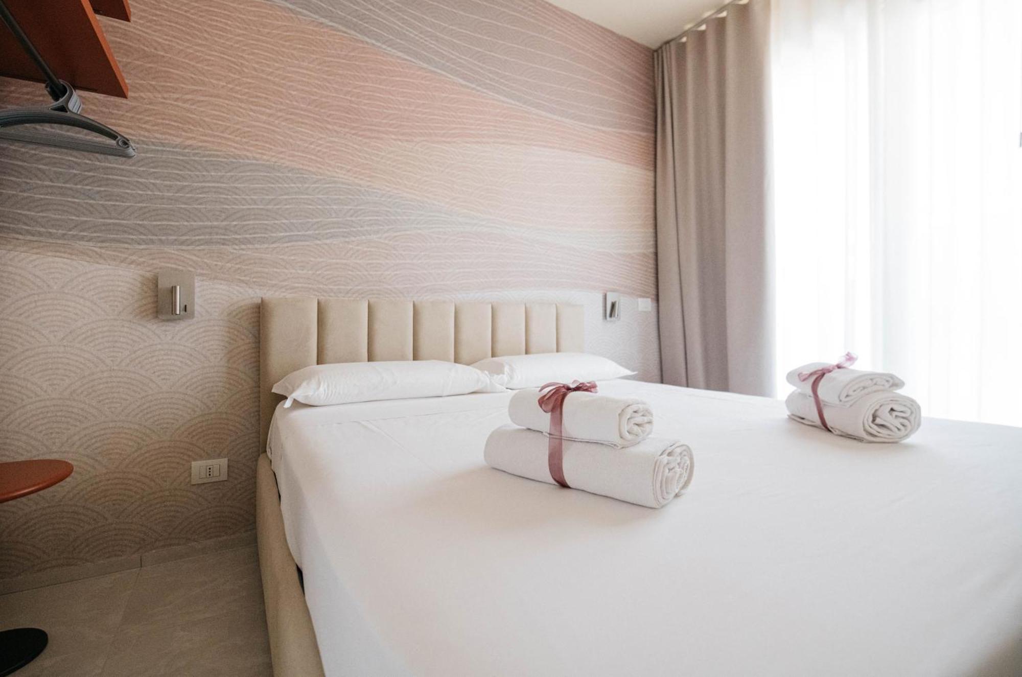 Minerva Luxury Apartment & Tulipan Apartment By Taormina Holidays Buitenkant foto